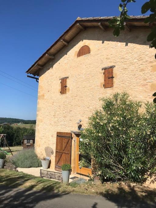 « Le Vieux Hangar » Gite A La Ferme Truffe Kültér fotó